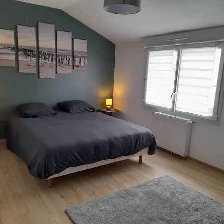 Logement De 100M2 Avec Terrasse Wardrecques Buitenkant foto
