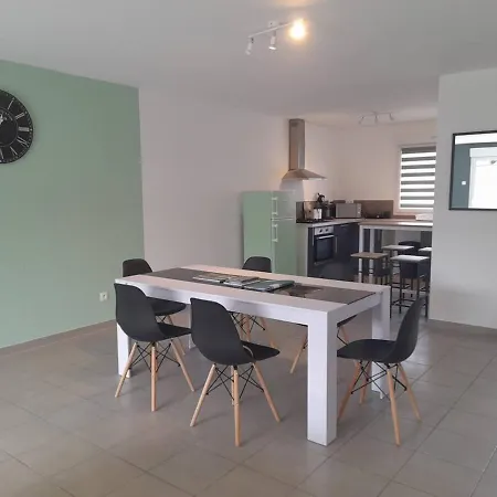Logement De 100M2 Avec Terrasse Wardrecques Buitenkant foto