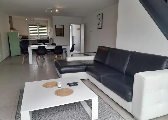 Logement De 100M2 Avec Terrasse