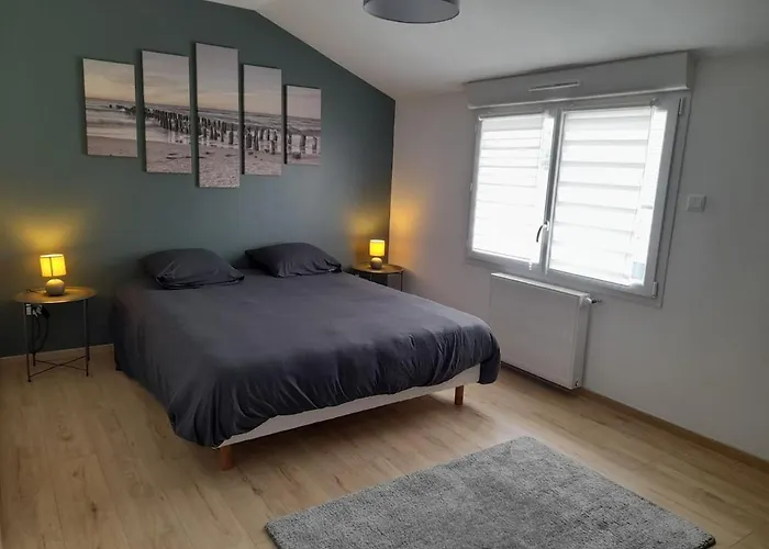 Logement De 100M2 Avec Terrasse